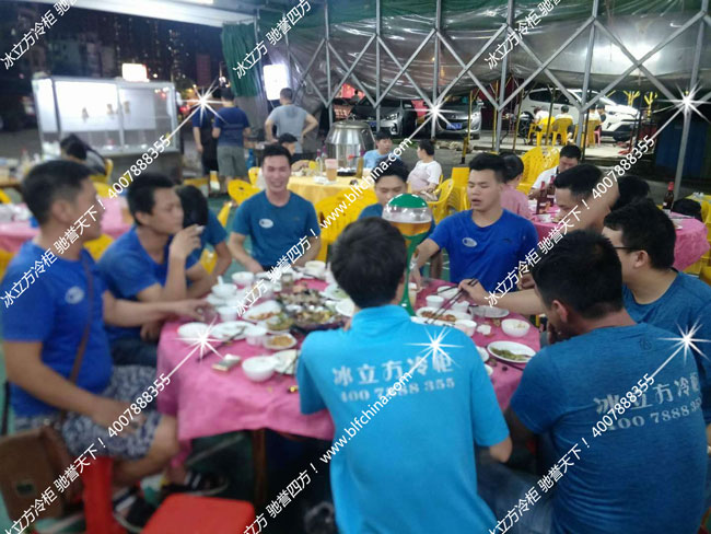 冰立方活動：負責售后和維修的小伙們辛苦了