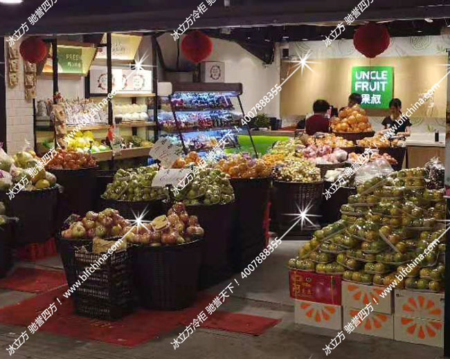 新鮮不隔夜，菜市場依舊興旺